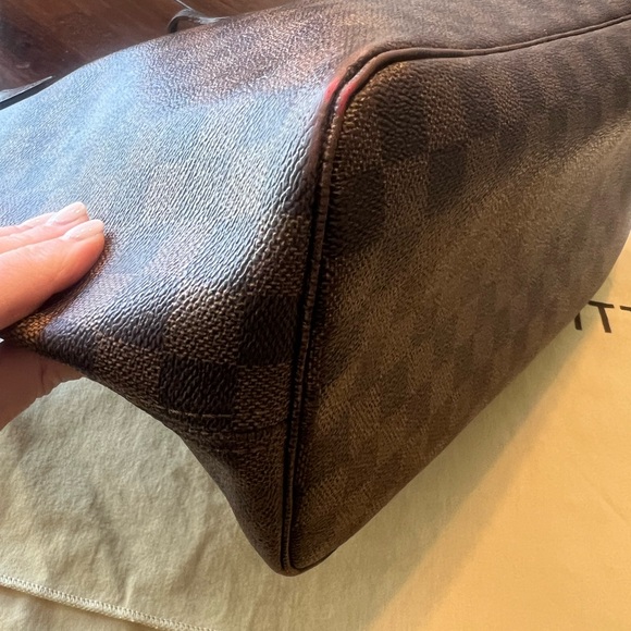 Louis Vuitton Neverfull MM - Picture 2 of 5
